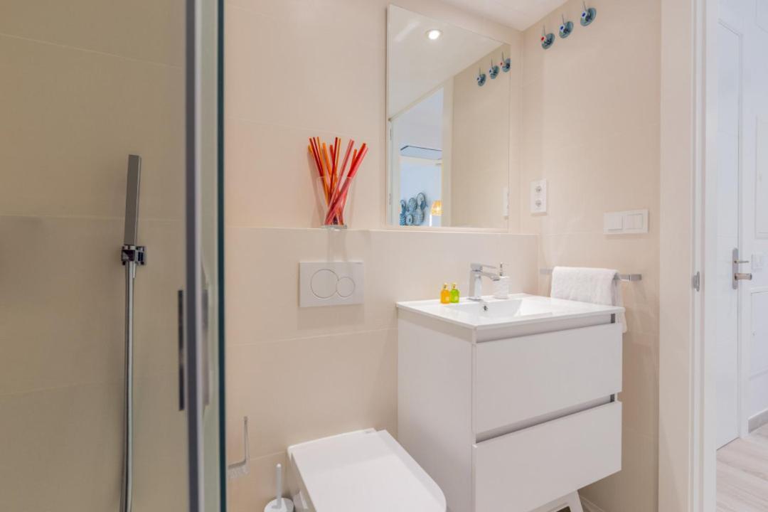 Minty Stay - Modern La Merced มาลากา ภายนอก รูปภาพ